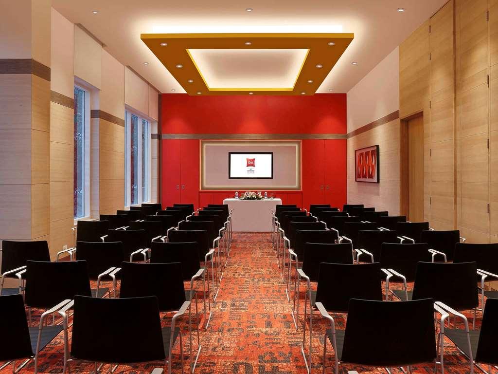 Ibis Pune Hinjewadi - An Accor Brand Hinjawadi Exterior photo