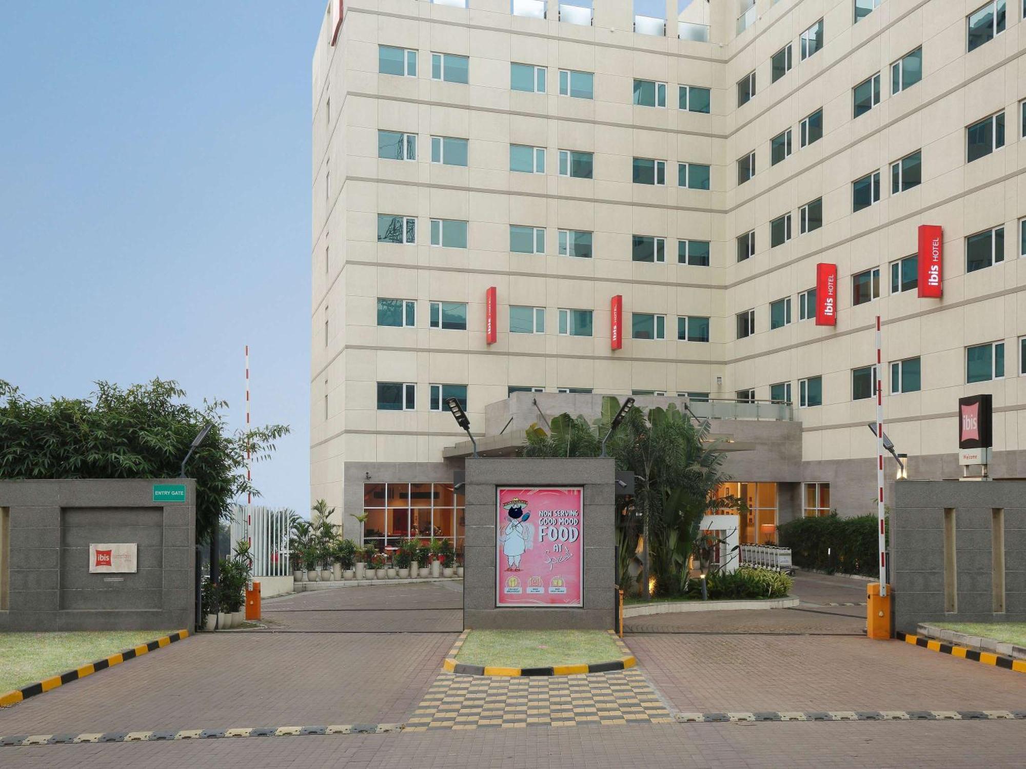 Ibis Pune Hinjewadi - An Accor Brand Hinjawadi Exterior photo
